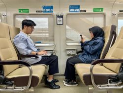 Demi Kenyamanan Bersama KAI Ingatkan Aturan Penggunaan Stop Kontak Gerbong Kereta