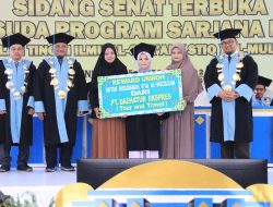 Terima Sanad Al-Quran 30 Juz Penuh Haru 11 Wisudawan STIQ Al-Multazam